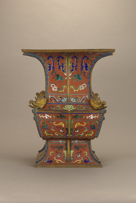 1524106584372994.jpg 铜胎掐丝珐琅兽面纹四象方尊 清.jpg