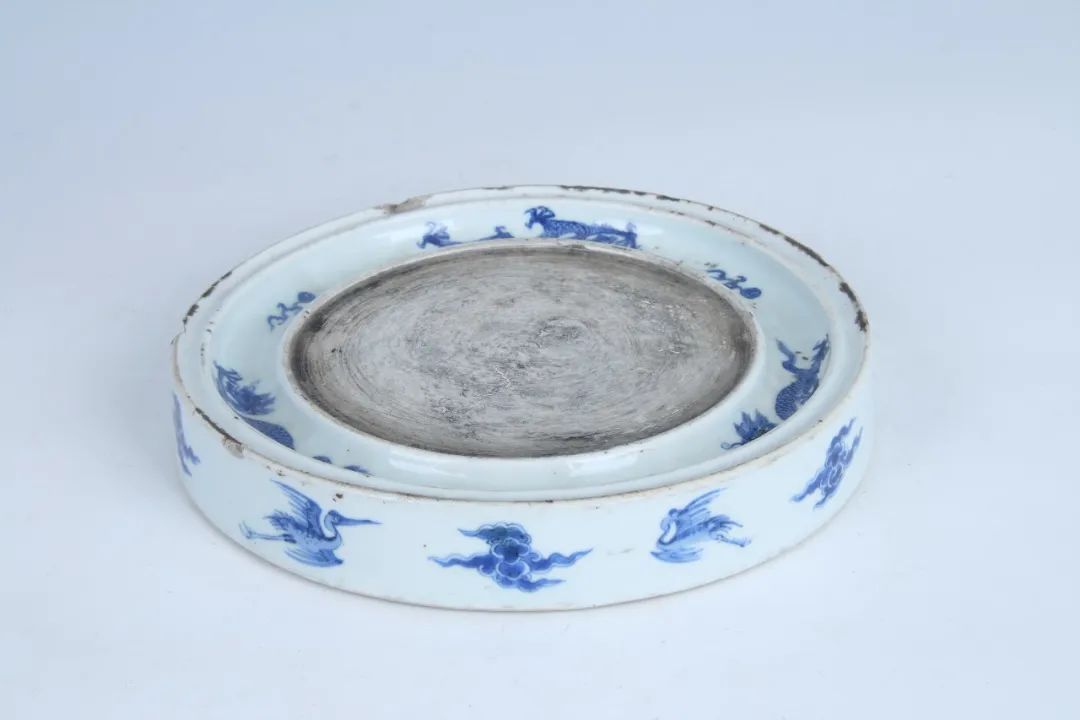 拍摄用藏品：清雍正青花云鹤纹砚台1.jpg
