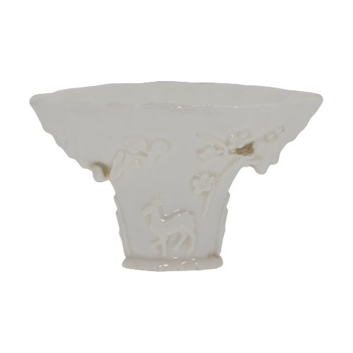 德化窑白釉云龙纹杯