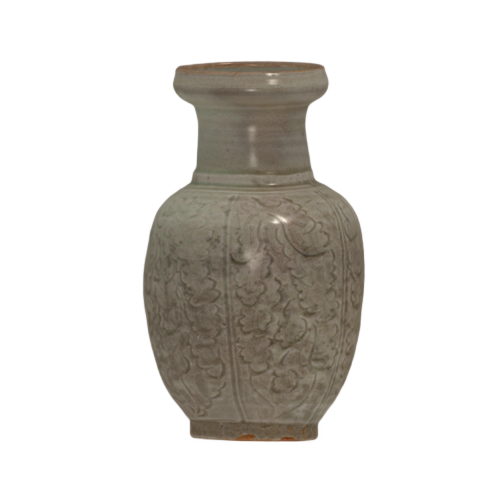 龙泉窑青釉刻花瓶